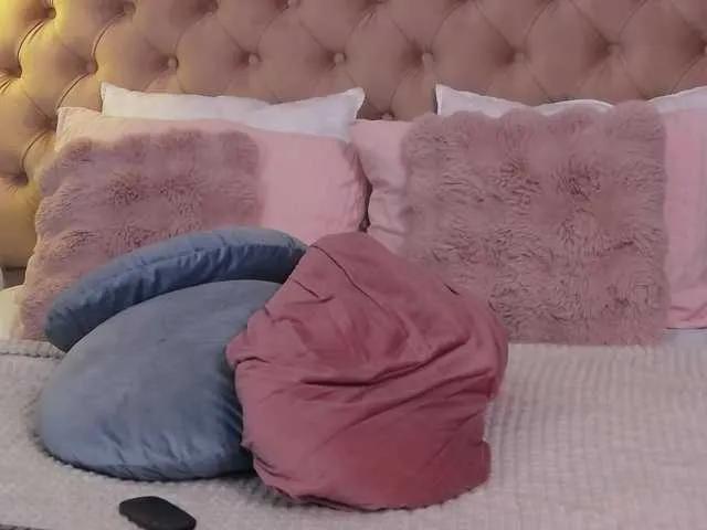 Freechat LaylaK on BongaCams