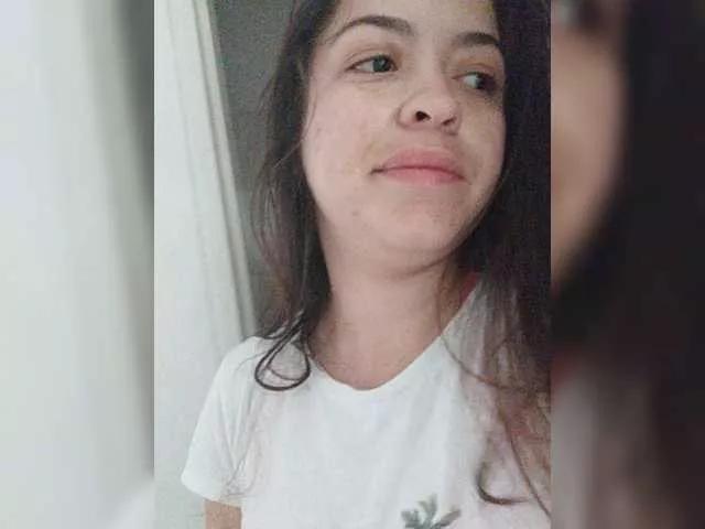 littleDanni on BongaCams 