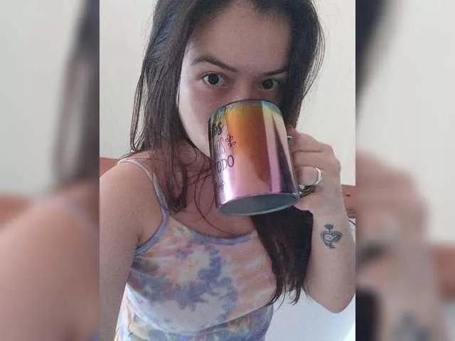 littleDanni on BongaCams 