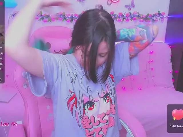 LittleKitsune on BongaCams 