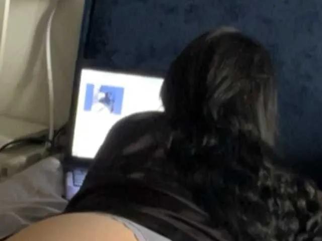 Offline Liysan11 on BongaCams