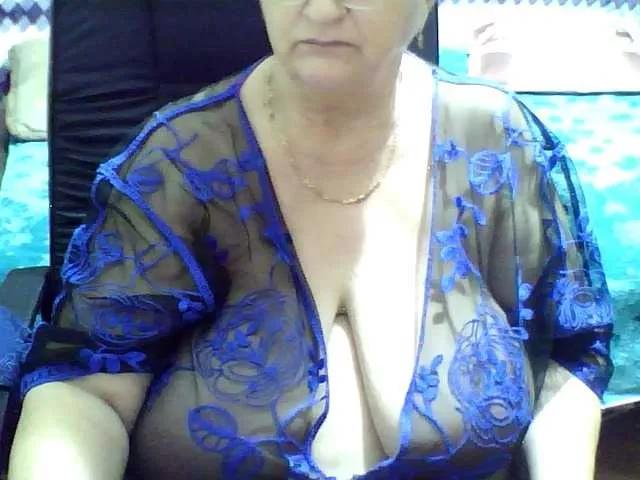 LolkaAlyss on BongaCams 