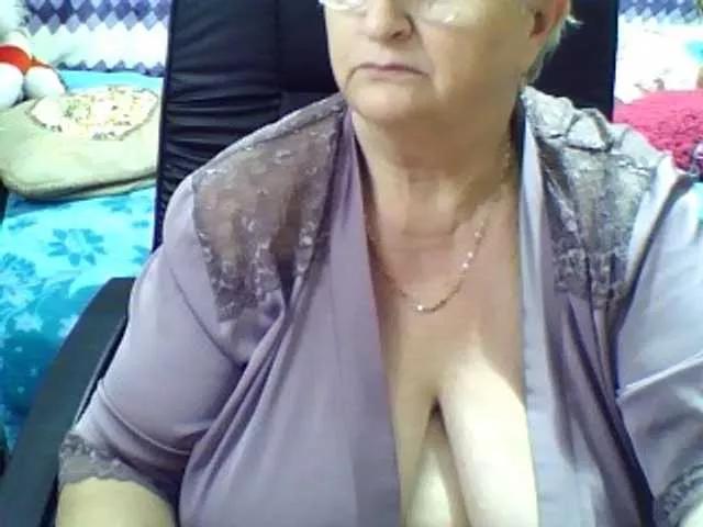 LolkaAlyss on BongaCams 