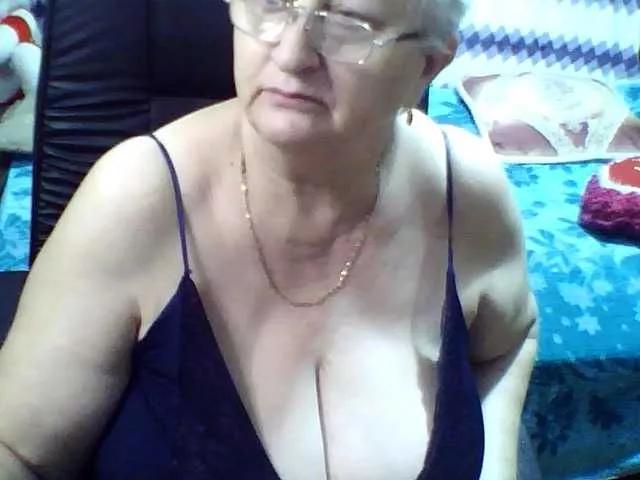 LolkaAlyss on BongaCams 