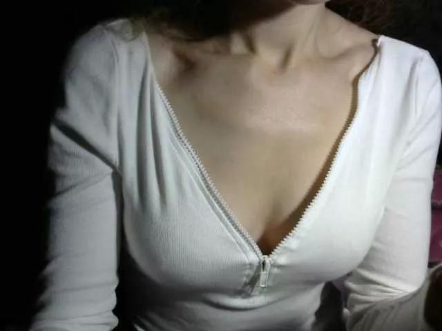 LorraineOSun on BongaCams 