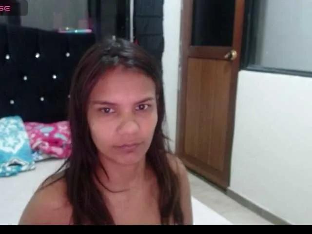 Freechat maidy-19 on BongaCams