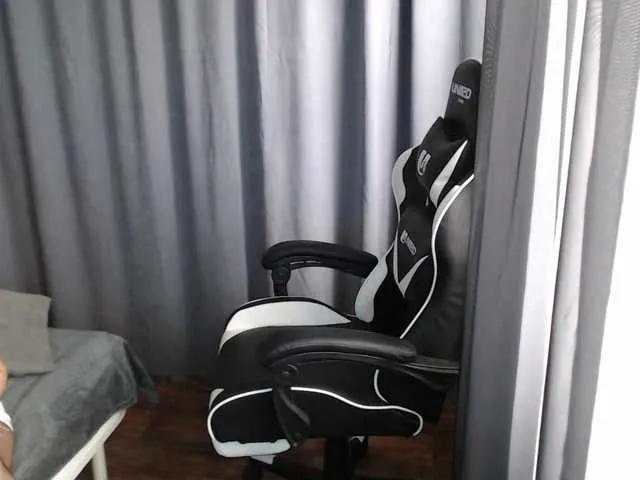 Margo77-1 on BongaCams