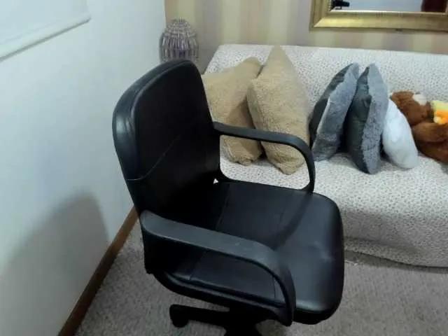 Offline MerryColin on BongaCams