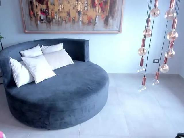 Offline MileyCruz on BongaCams