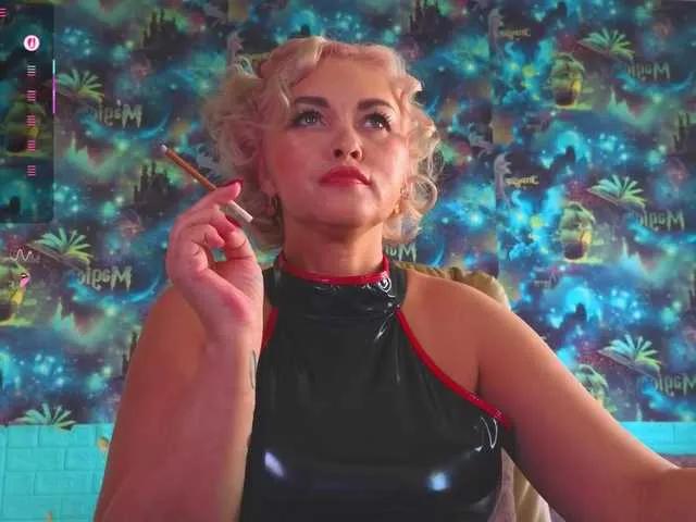 Mistress-Gwen on BongaCams