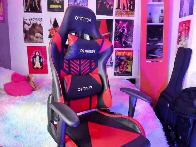 Offline Mistresscrowley-666 on BongaCams