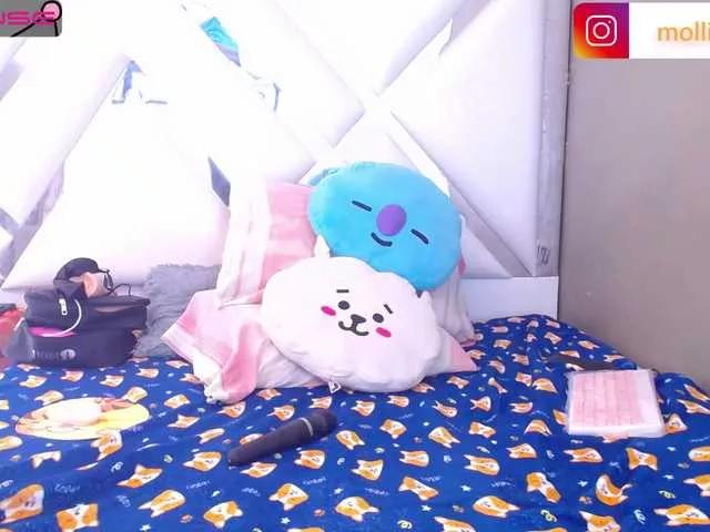mollieblue69 on BongaCams 