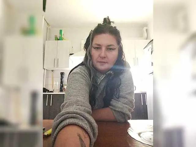 MonicaMilf on BongaCams