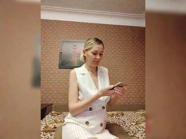 Offline Mozaika on BongaCams