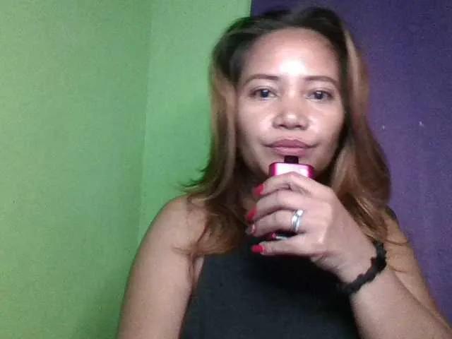 Offline myoneandonly on BongaCams