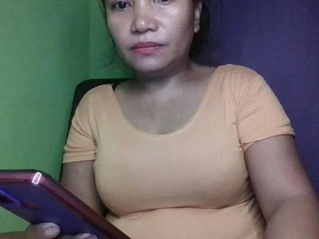 Offline myoneandonly on BongaCams