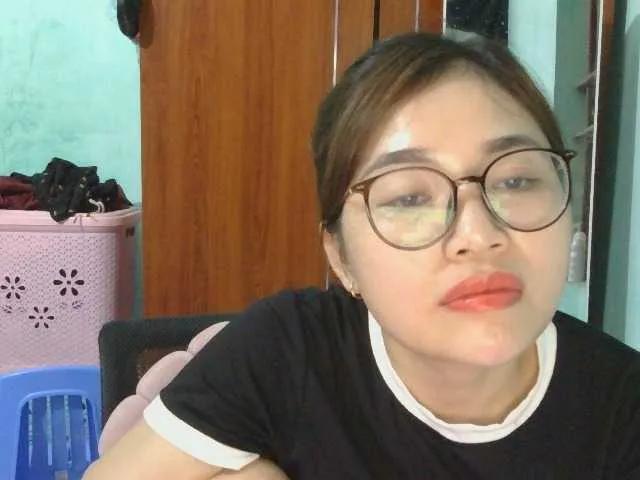 Offline nana7777 on BongaCams