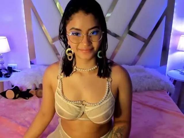 Offline PaulinaBelush on BongaCams