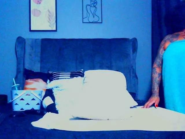 Offline PearBlu38 on BongaCams