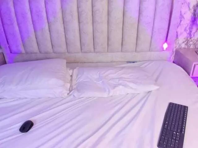 Freechat Perla- on BongaCams