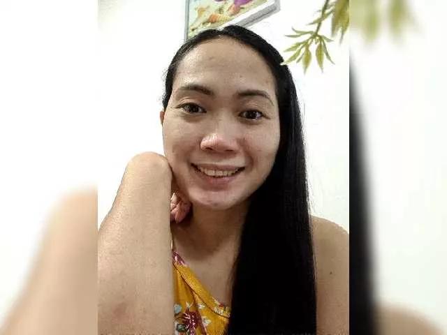 Offline Pinky121 on BongaCams