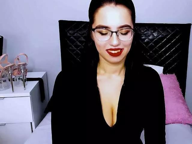 Offline PollyBeauty on BongaCams