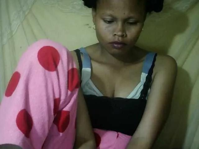Offline Pussy01lips on BongaCams