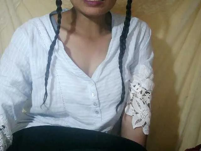 Offline Pussy01lips on BongaCams