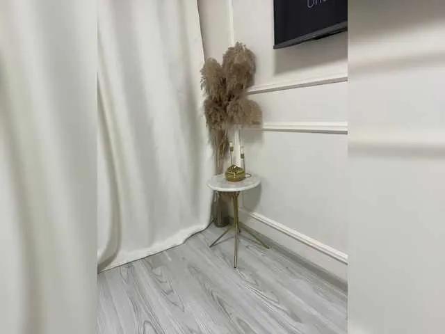 Offline RadaRay55 on BongaCams