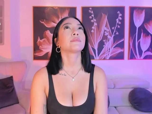 Offline RossieRhoades on BongaCams