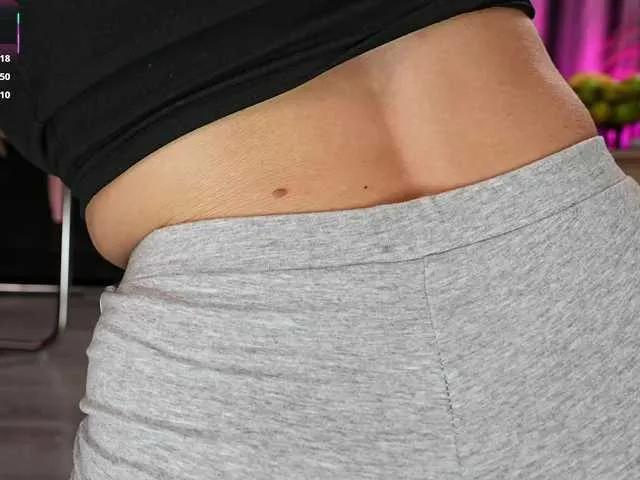 Freechat sarahjadore on BongaCams