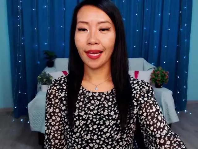 Sarahsexygirl on BongaCams