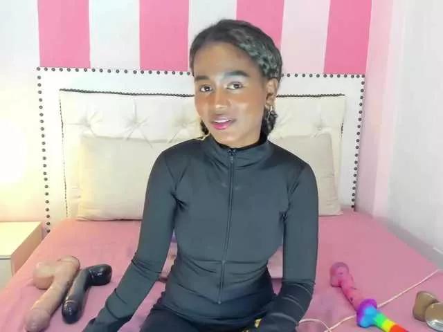 Offline SashaLuxx on BongaCams