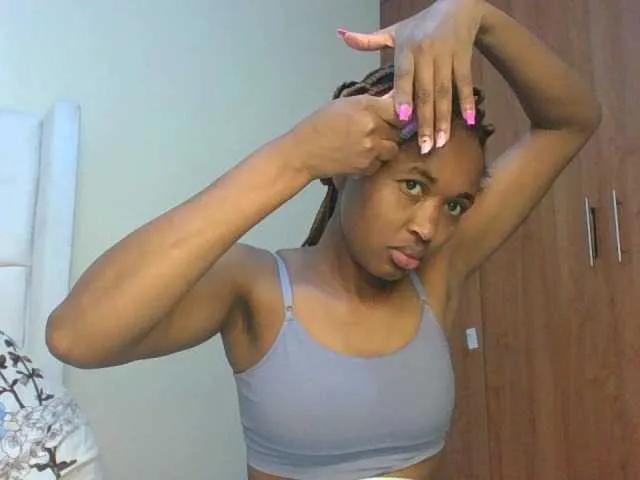 Offline shanizz001 on BongaCams