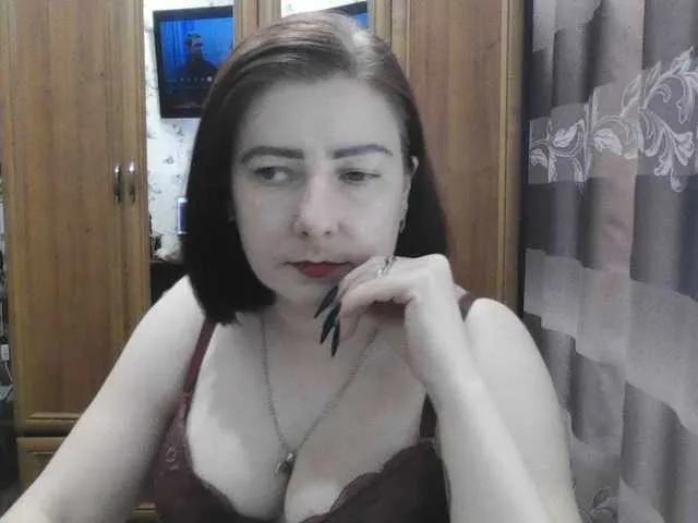 Offline SophieNightAh on BongaCams