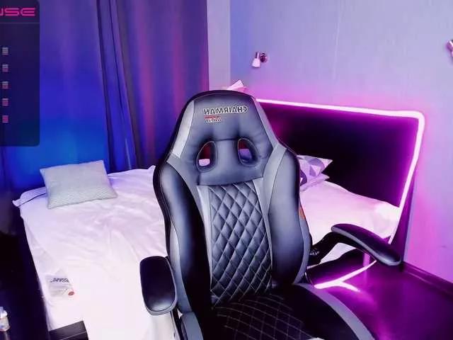 Offline StrippingLady on BongaCams