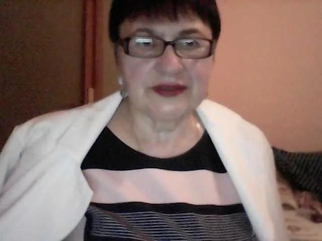 SweetCherry00 on BongaCams 