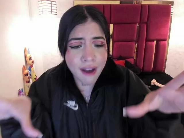 Offline violetsmith on BongaCams