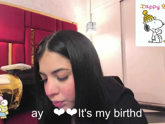 Offline violetsmith on BongaCams