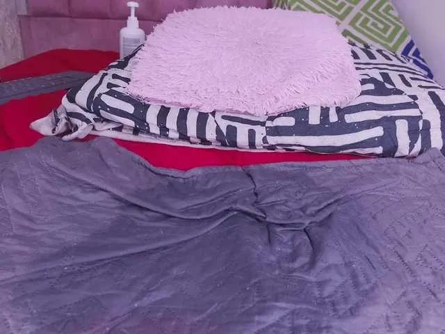 Offline violetta-london on BongaCams