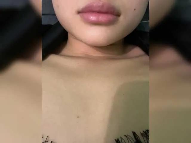 vixxs-iss on BongaCams