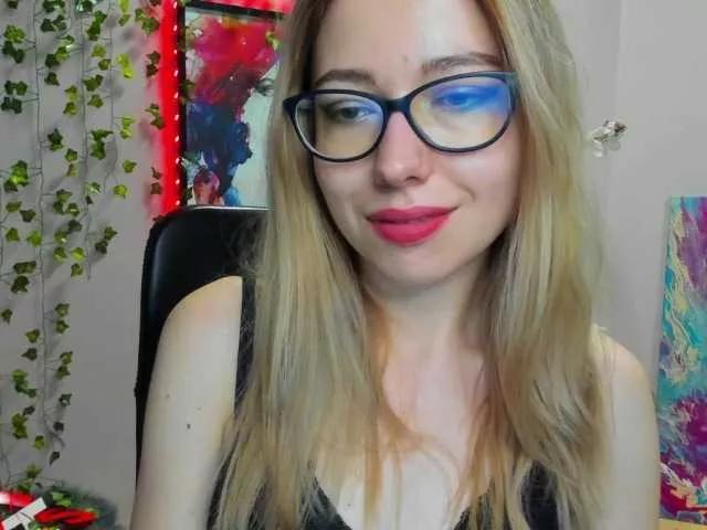 xxHeidiLove on BongaCams 