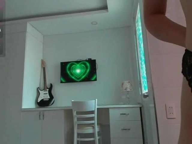 YukiMiii on BongaCams