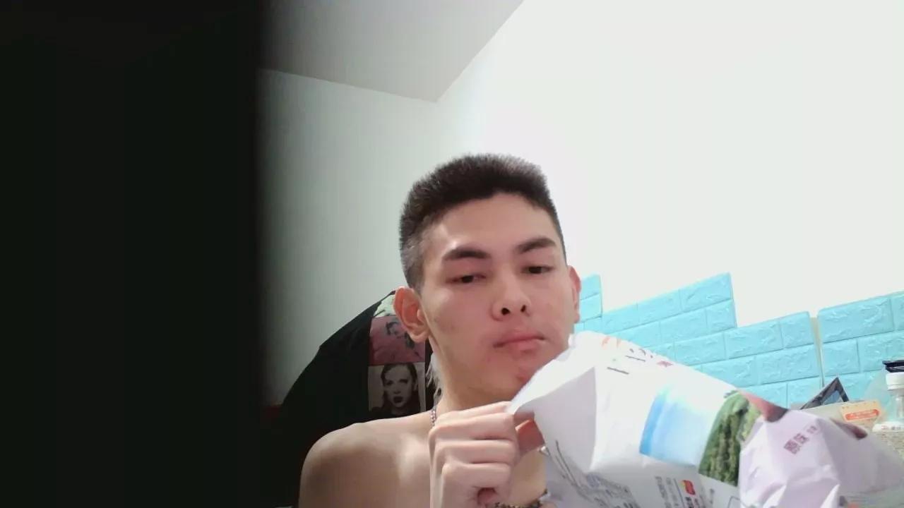 a22322270 on Cam4 