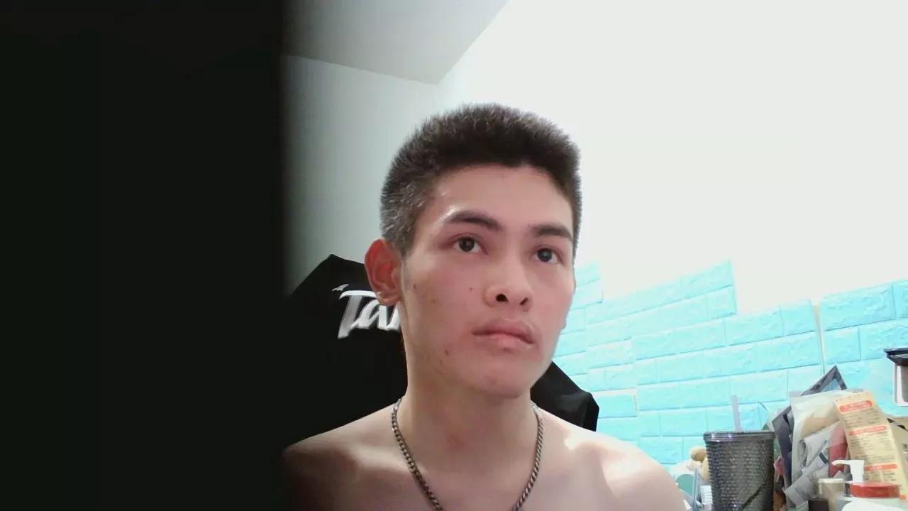 a22322270 on Cam4 