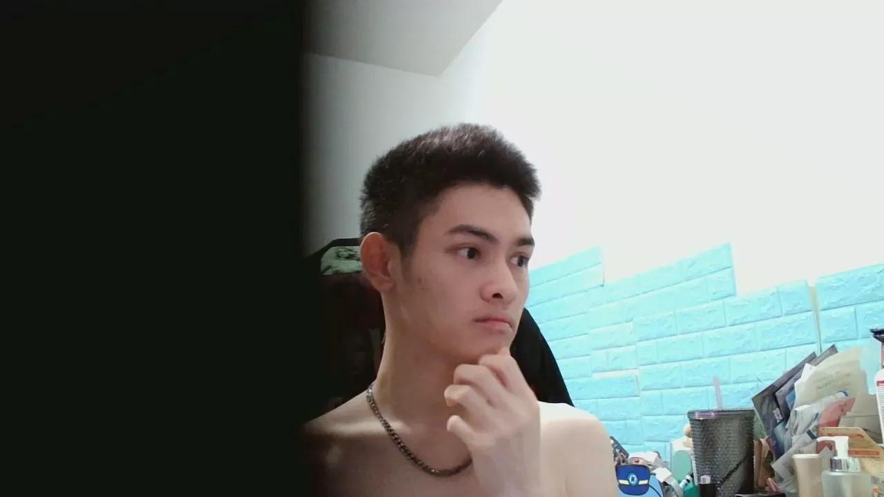 a22322270 on Cam4 
