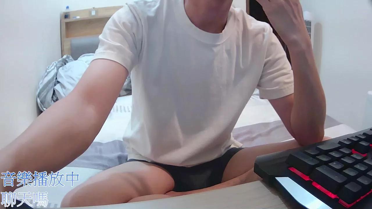 a33105432 on Cam4 