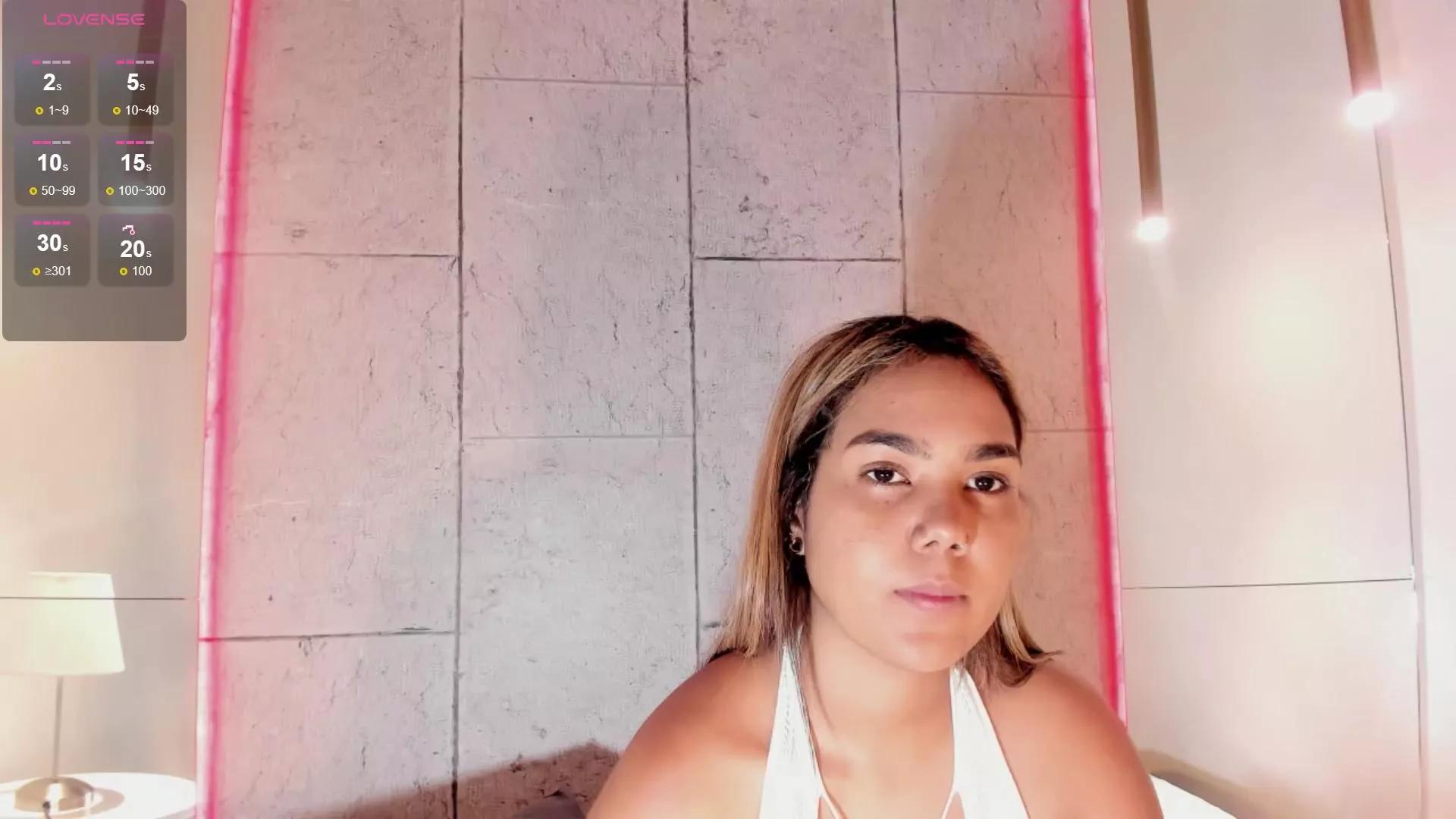anaelle_bardinn on Cam4 