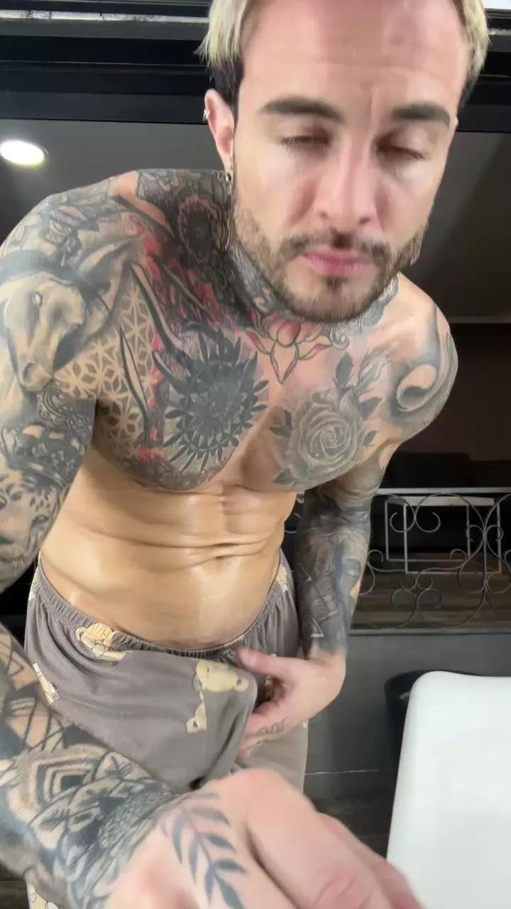 Babytatto on Cam4 