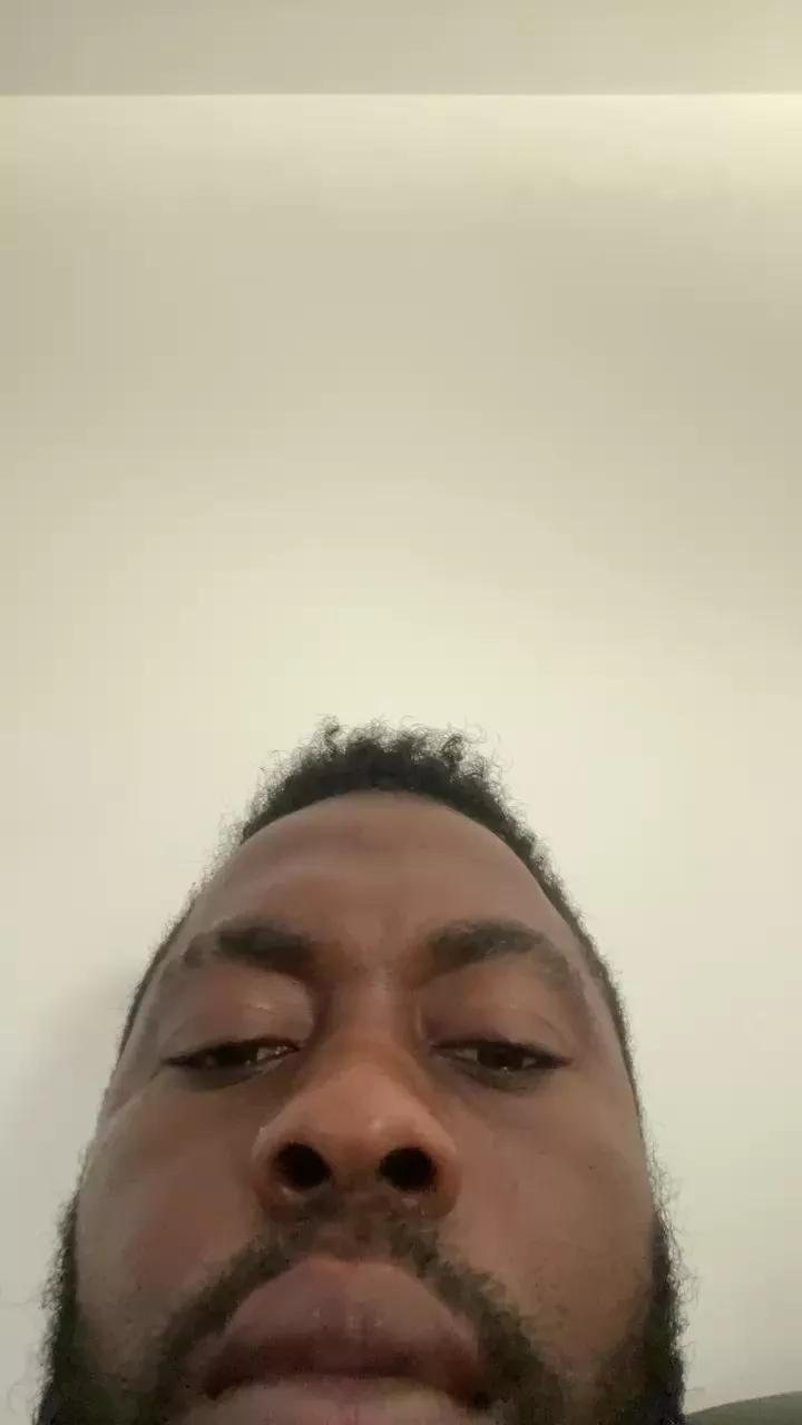Bigblackfrenck on Cam4 
